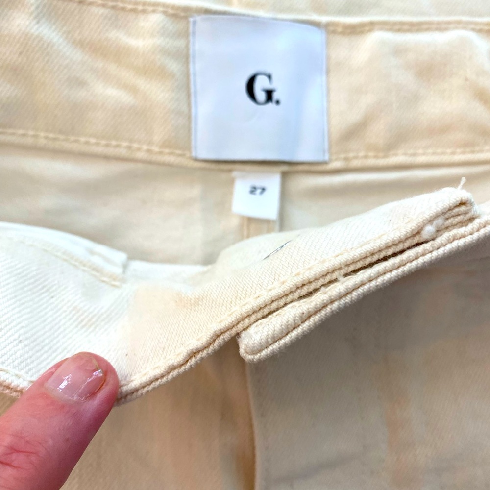 G. Label by Goop Yu Denim off white jean pencil skirt. Front slit size 27.